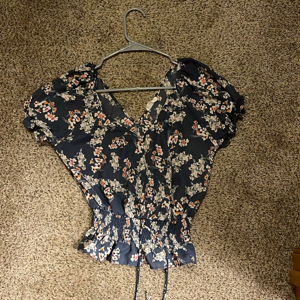 Sienna Sky shirt, only worn a couple times